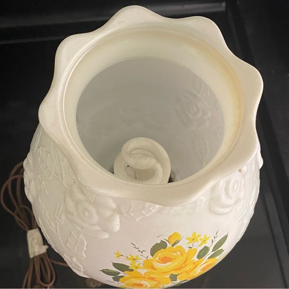 Vintage Table Lamp - Picture 5 of 6